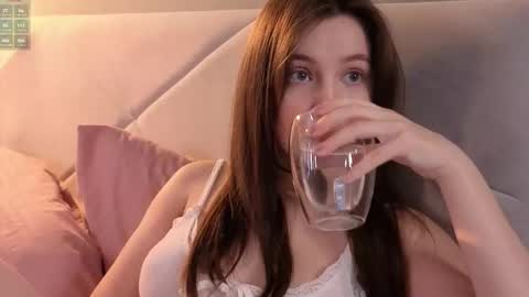 Eva online show from 10-05-25, 07:12