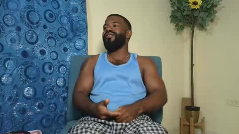 Snapshot of bonsai160723 chatting on 02-01-26, 07:45 kevin hart online show from 02-01-26, 07:45