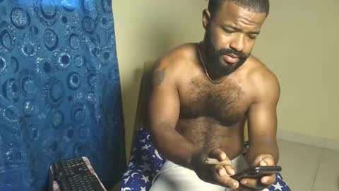 Snapshot of bonsai160723 chatting on 02-15-26, 06:15 kevin hart online show from 02-15-26, 06:15