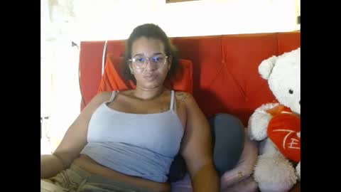 Queen Bon Vivantt online show from 01-06-25, 04:13