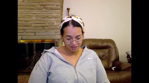 Queen Bon Vivantt online show from 01-14-26, 04:01