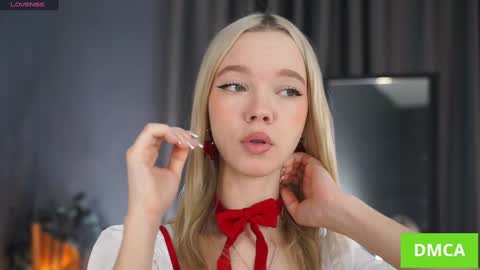 Snapshot of boobybliss chatting on 11-09-25, 08:01 Alina online show from 11-09-25, 08:01