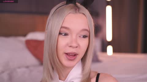 Snapshot of boobybliss chatting on 12-04-25, 07:39 Alina online show from 12-04-25, 07:39