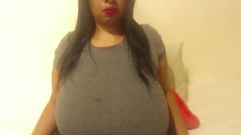 Snapshot of boobyqueen24 chatting on 10-22-25, 06:40 boobyqueen online show from 10-22-25, 06:40