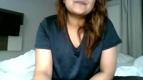 Snapshot of bookishdivya chatting on 09-24-25, 09:45 Divya online show from 09-24-25, 09:45