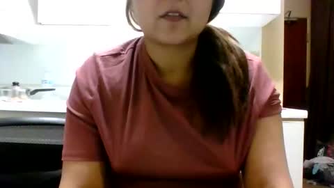Snapshot of bookishdivya chatting on 12-17-25, 07:36 Divya online show from 12-17-25, 07:36
