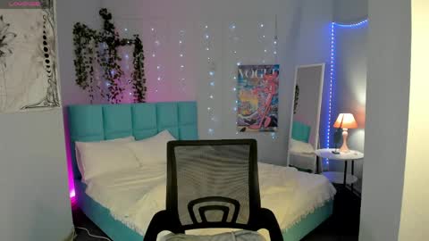 Milena online show from 04-09-26, 06:19