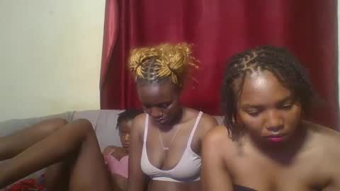 Snapshot of bootie_caramel chatting on 02-28-25, 03:04 bootie_caramel online show from 02-28-25, 03:04