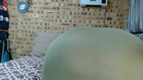 Snapshot of bootytwerkxxx chatting on 06-15-26, 05:15 bootytwerkxxx online show from 06-15-26, 05:15