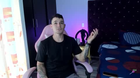 Snapshot of booyhott_ chatting on 11-23-25, 07:02 booyhott_ online show from 11-23-25, 07:02