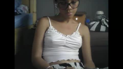 Snapshot of boozyart chatting on 01-06-26, 02:43 boozyArt online show from 01-06-26, 02:43