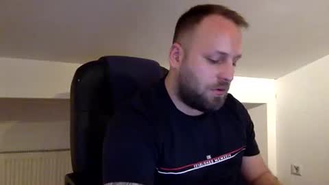 hugo online show from 05-22-26, 02:08