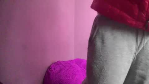 boss_playa98 online show from 03-25-26, 02:01