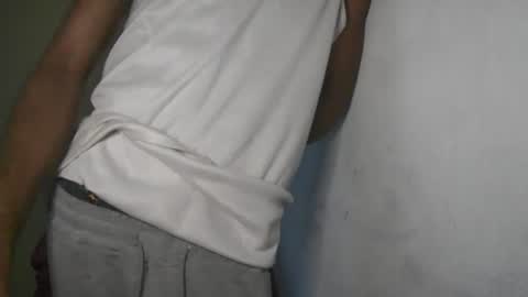 Snapshot of boss_playa98 chatting on 06-10-26, 11:13 boss_playa98 online show from 06-10-26, 11:13