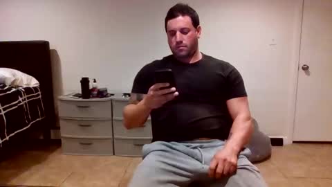 Snapshot of bosslife505050 chatting on 11-29-25, 09:29 The Italian Boss online show from 11-29-25, 09:29