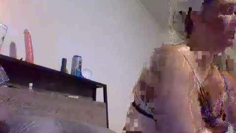 bossy_b1018 online show from 11-21-25, 04:33