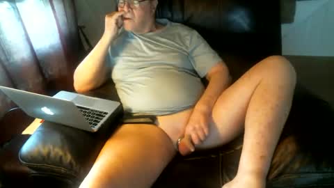 Snapshot of bottomjacki chatting on 05-26-26, 11:17 Jackie online show from 05-26-26, 11:17