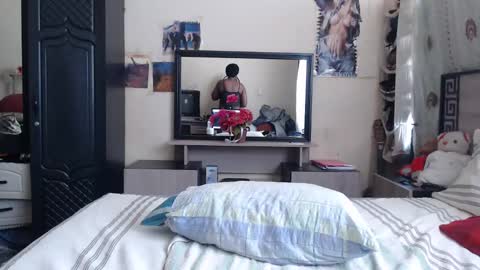 bouncingassxx online show from 04-10-26, 11:37