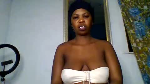 Snapshot of bouncingxxx_ass chatting on 09-14-25, 12:54 mirabel online show from 09-14-25, 12:54
