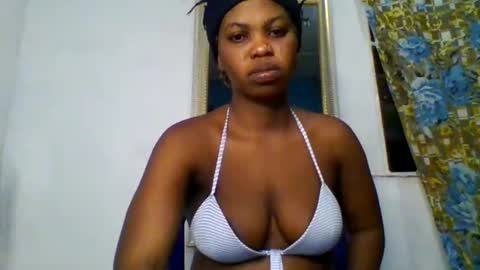 Snapshot of bouncingxxx_ass chatting on 09-21-25, 11:28 mirabel online show from 09-21-25, 11:28