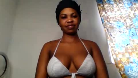 Snapshot of bouncingxxx_ass chatting on 09-30-25, 07:46 mirabel online show from 09-30-25, 07:46