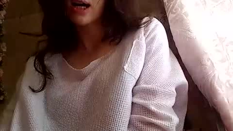 Snapshot of bouncyqueenmajesty chatting on 01-26-25, 03:58 Bouncy Queen Majesty online show from 01-26-25, 03:58