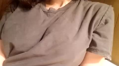 Snapshot of bouncyqueenmajesty chatting on 09-09-25, 06:29 Bouncy Queen Majesty online show from 09-09-25, 06:29