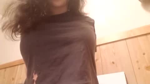 Snapshot of bouncyqueenmajesty chatting on 09-11-25, 06:08 Bouncy Queen Majesty online show from 09-11-25, 06:08