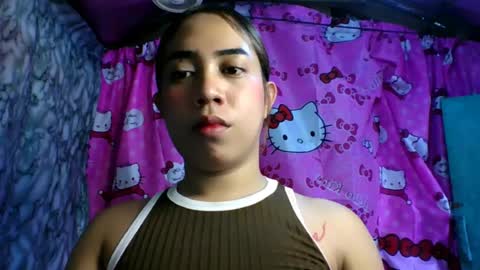 Snapshot of bowtoyorqueen chatting on 07-18-26, 05:55 bowtoyorqueen online show from 07-18-26, 05:55