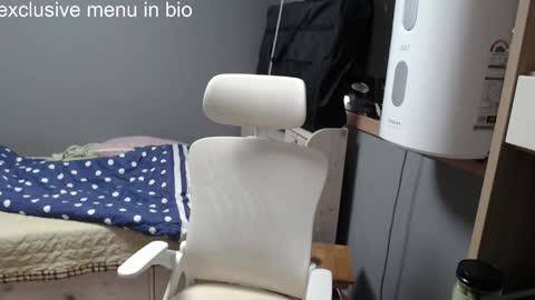 boxman556990 online show from 10-28-25, 02:04