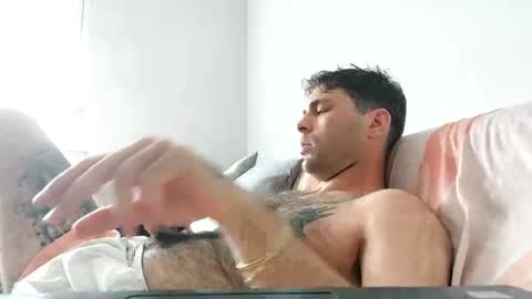 Snapshot of boy_aroundtheworld chatting on 06-04-26, 03:07 Dan online show from 06-04-26, 03:07