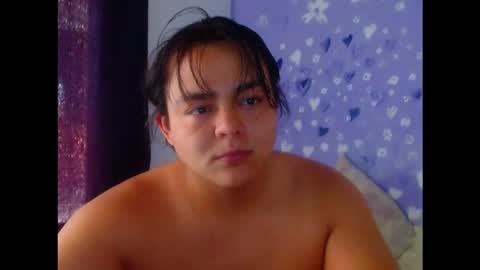 boy_king18 online show from 10-05-25, 08:18