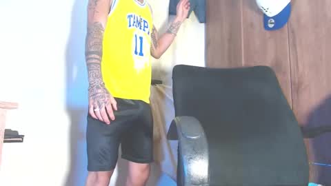 boy_master5 online show from 02-26-25, 10:04