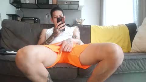 Snapshot of boy_master5 chatting on 06-13-26, 07:17 boy_master5 online show from 06-13-26, 07:17
