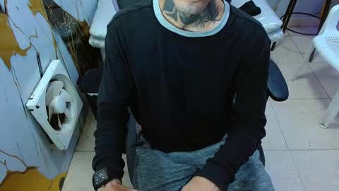 boy_tatto77 online show from 03-17-26, 12:30