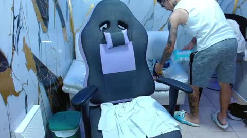 boy_tatto77 online show from 04-25-26, 11:35