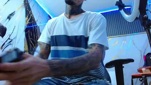 boy_tatto77 online show from 04-27-26, 12:03