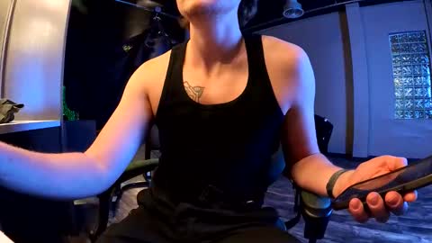 boybarber online show from 12-21-25, 03:57