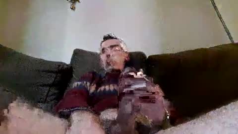 Snapshot of boybcn19 chatting on 02-20-25, 11:20 Your slavesexx19 online show from 02-20-25, 11:20