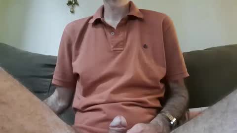 Snapshot of boybcn19 chatting on 11-18-25, 04:11 Your slavesexx19 online show from 11-18-25, 04:11