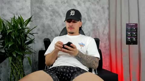 boyc02_ online show from 12-23-25, 01:03