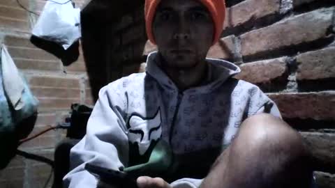 Boy online show from 02-15-25, 02:58