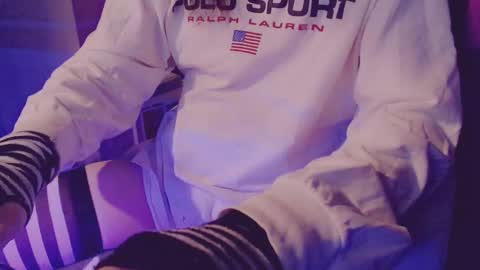 Snapshot of boycurious95 chatting on 02-05-25, 02:51 Atari online show from 02-05-25, 02:51