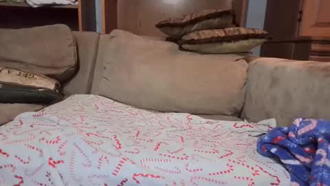 Snapshot of boypussysowet chatting on 11-27-25, 05:15 smoothslutfordaddy online show from 11-27-25, 05:15