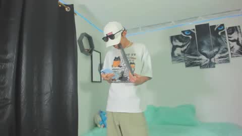 Snapshot of boys4hot_777 chatting on 03-01-25, 01:43 boys4hot_777 online show from 03-01-25, 01:43