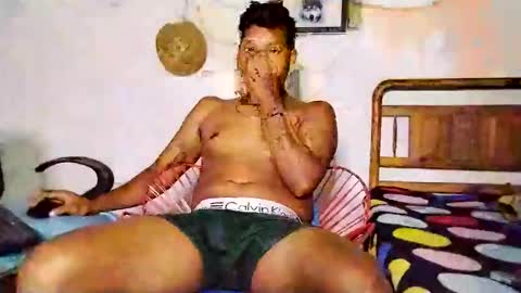 Snapshot of boysex1124 chatting on 12-31-24, 12:25 andrew online show from 12-31-24, 12:25