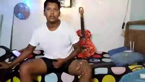 Snapshot of boysex1124 chatting on 01-22-25, 11:23 andrew online show from 01-22-25, 11:23