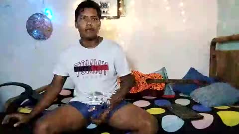 Snapshot of boysex1124 chatting on 01-28-25, 12:22 andrew online show from 01-28-25, 12:22