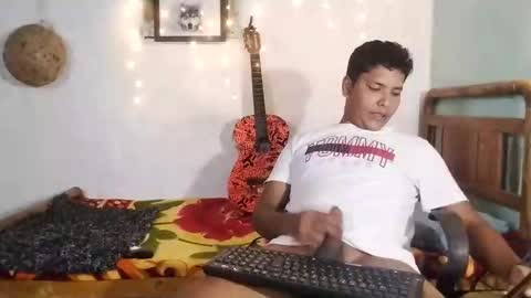 Snapshot of boysex1124 chatting on 03-03-25, 04:14 andrew online show from 03-03-25, 04:14