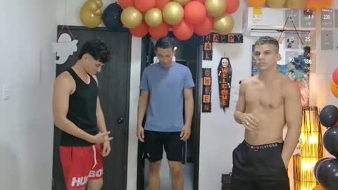 Snapshot of boysgang_sex chatting on 10-24-25, 11:39 Angelo Mark Fernando Taylor online show from 10-24-25, 11:39